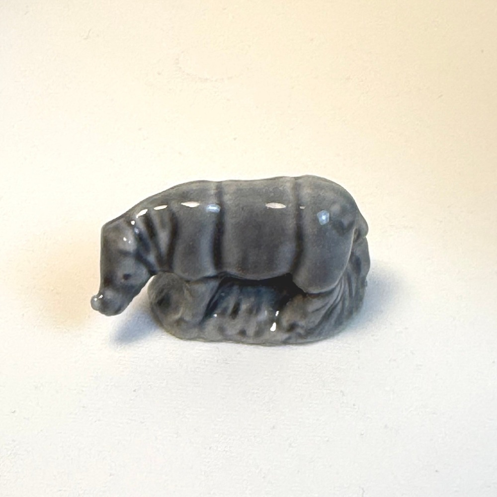 Wade Whimsies Rhino Red Rose Tea Ceramic Miniature Figurine Blue Gray England